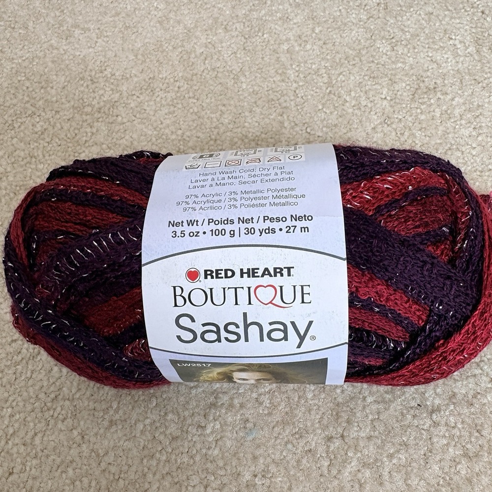 Red Heart Boutique Sashay Metallic Purple Burgundy Tango 3.5‎ oz 100 G Yarn